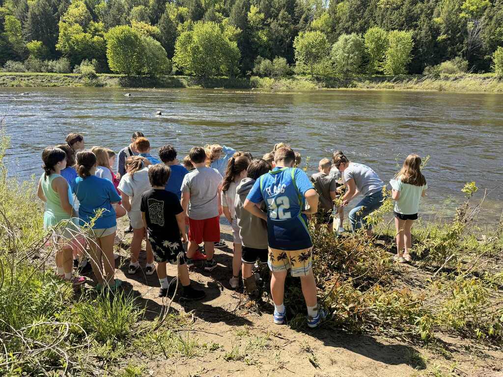 students on a field trip.