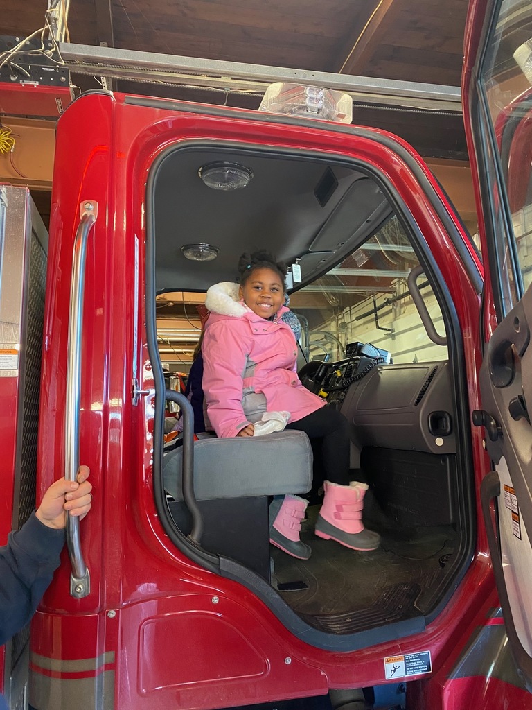 Fairfield Primary students on a field trip at the fire station.