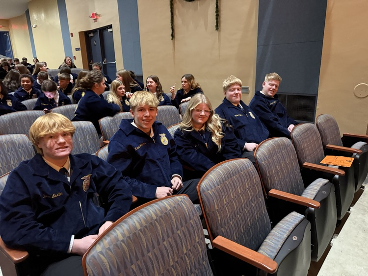 Macks Creek FFA students