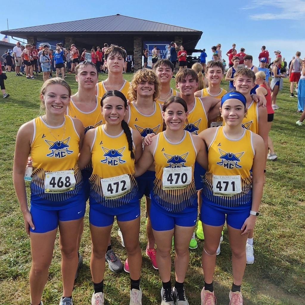 The entire XC team took a photo after this morning's meet.