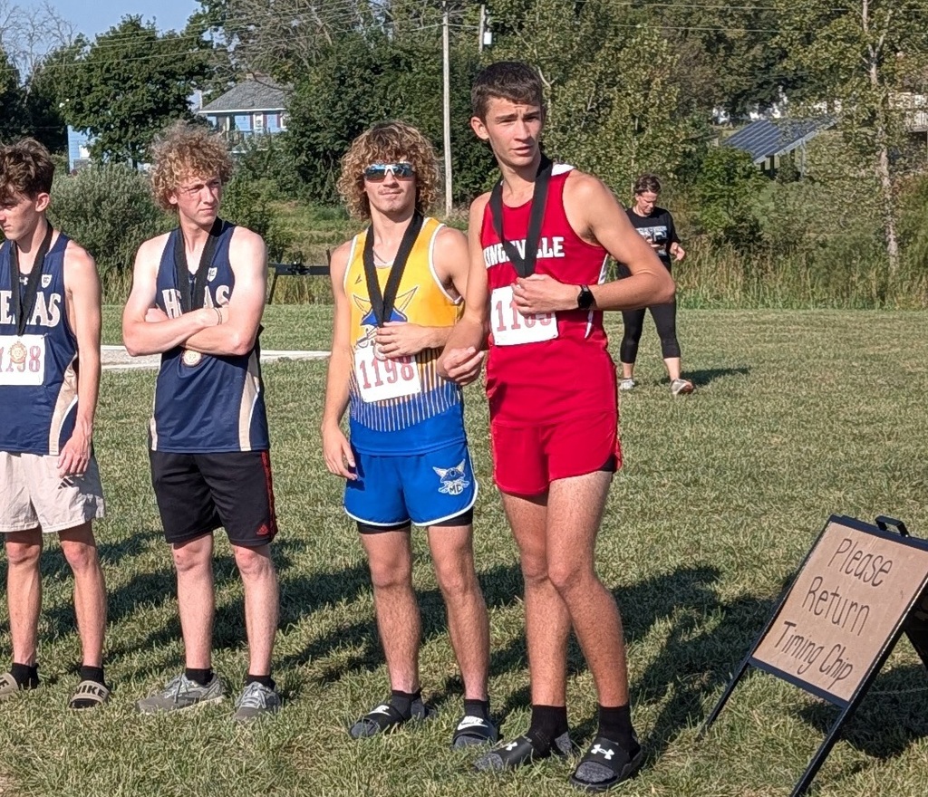 Carter secured a medal at this morning's Smith-Cotton Invitational.