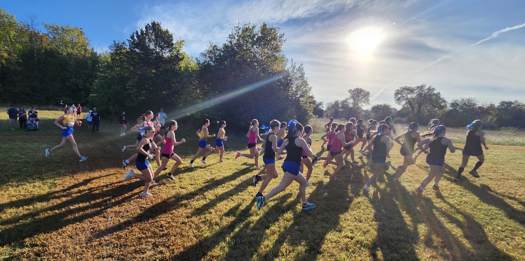 It was a beautiful morning for a run. This photo was taken just after the starting gun sounded.