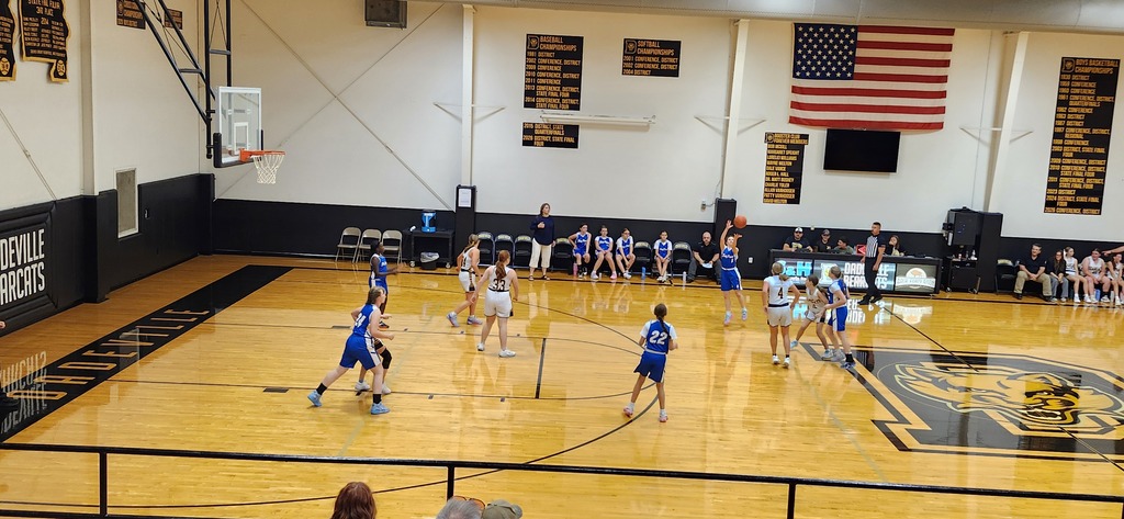The Lady Pirates are hustling!