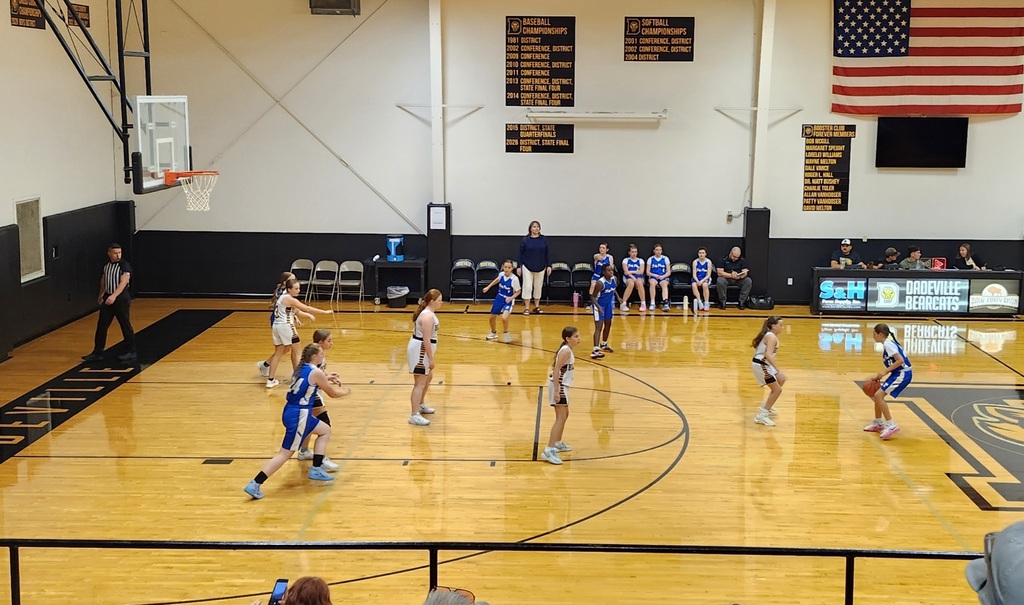 The JH Lady Pirates run a play late in the game against Dadeville.