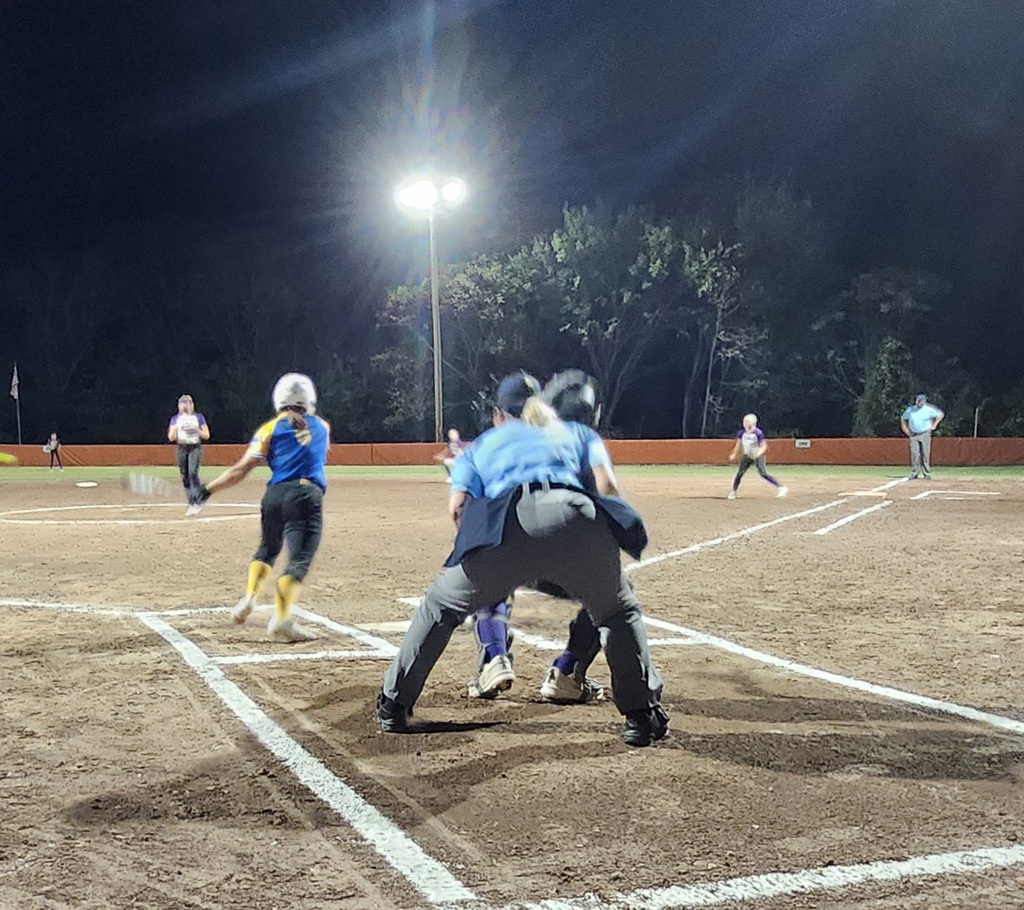 Kaelee Keehler got things going with a single.