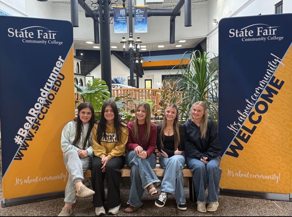 5 Macks Creek students pose for a photo in the lobby at State Fair Community College