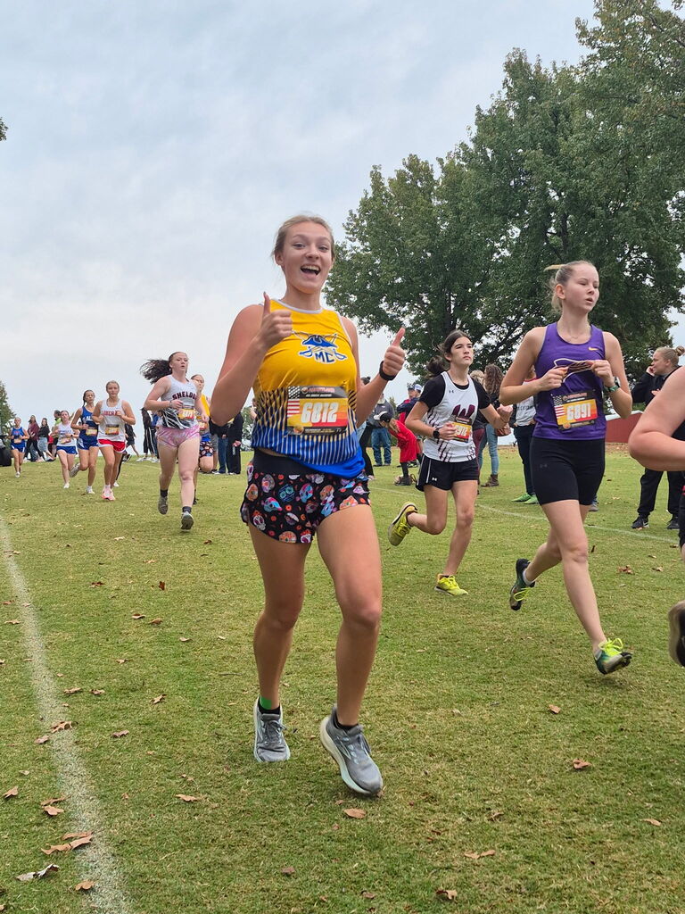 Senior Bailey made the most of her final race as a Lady Pirate!