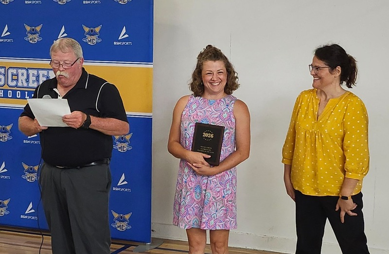 Kelsey receives her award