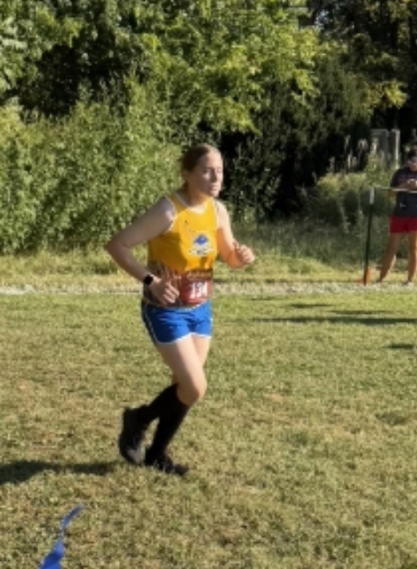 Kelsie races.