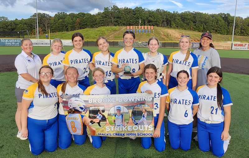 The Lady Pirates Celebrate with Brooke.