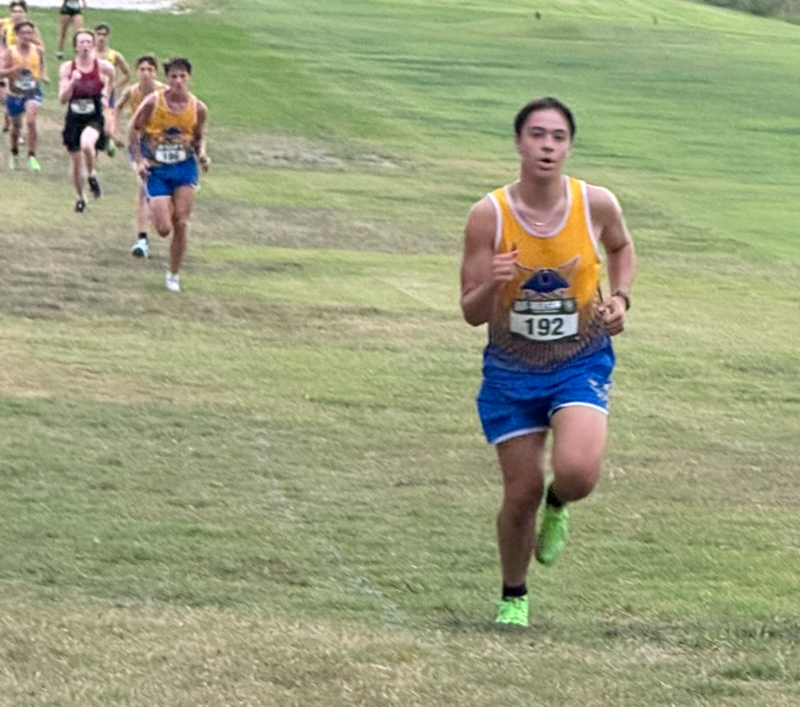 Sebastian running at the front of the pack.