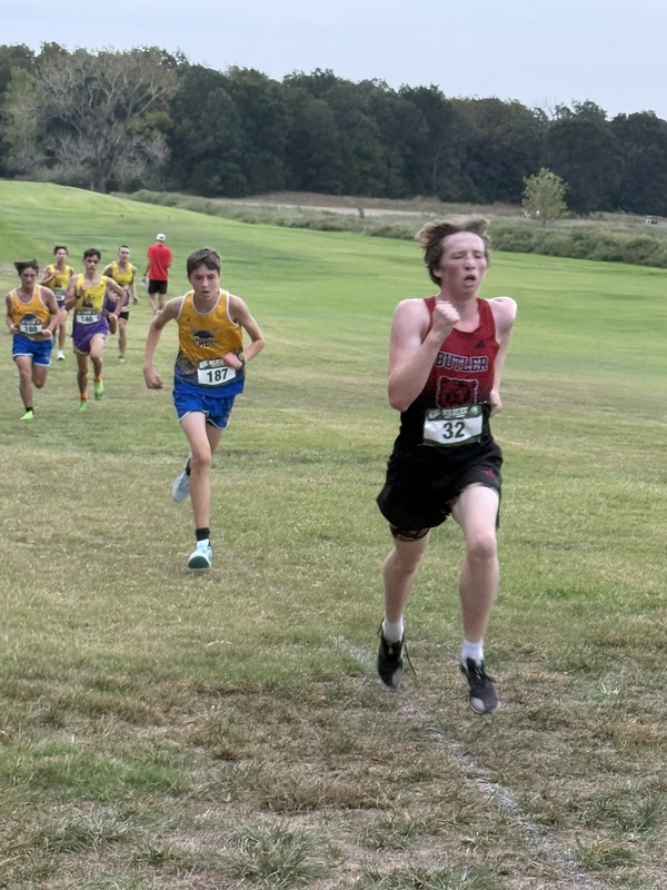 Jason starts his kick near the finish.