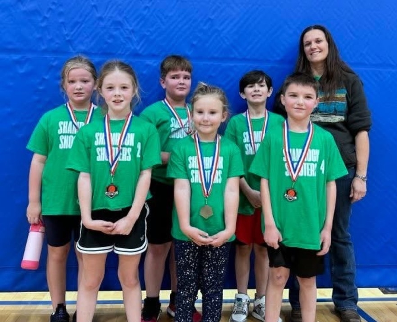 Biddyball Team Photo