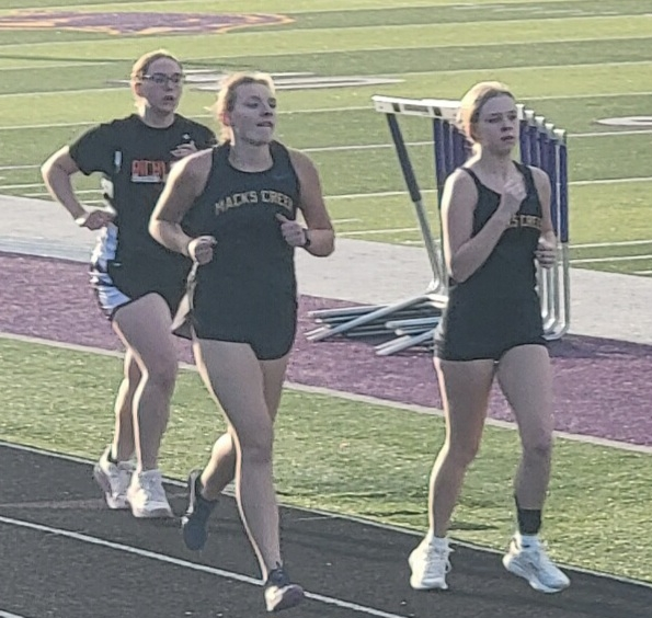 Bailey and Maddie in the mile