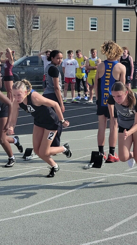 Stella at the start of the race 