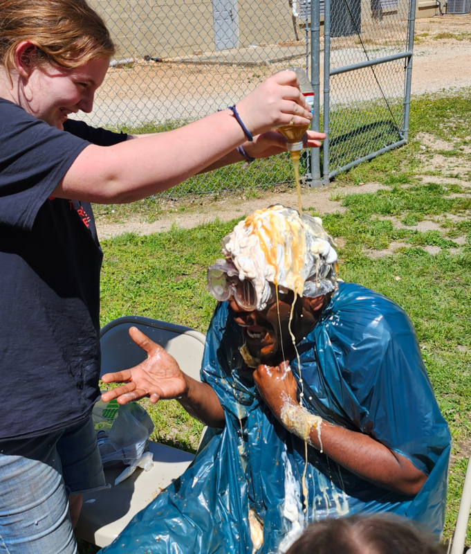 Human Sundae Building!