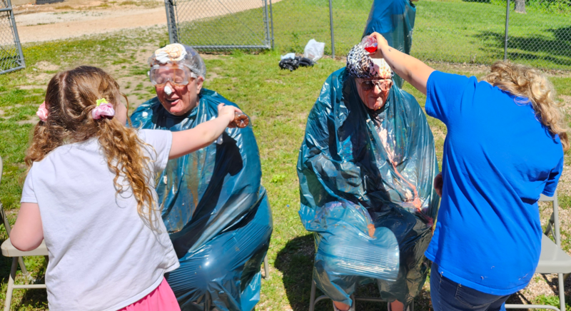 Human Sundae Building!