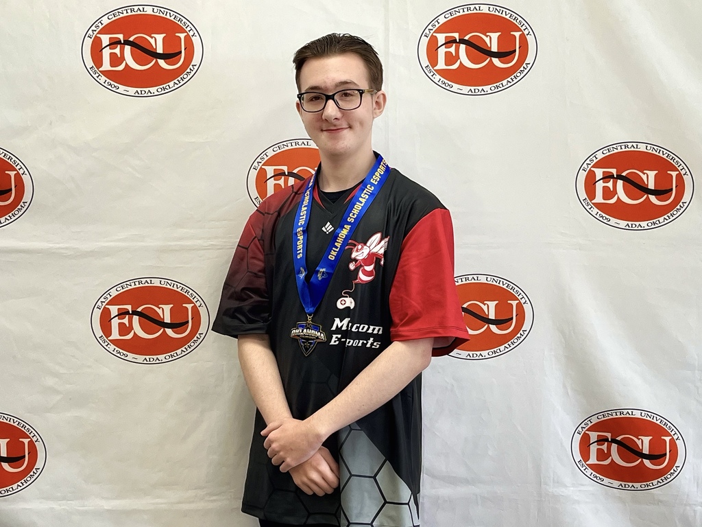 Jasson with his e-sports medal