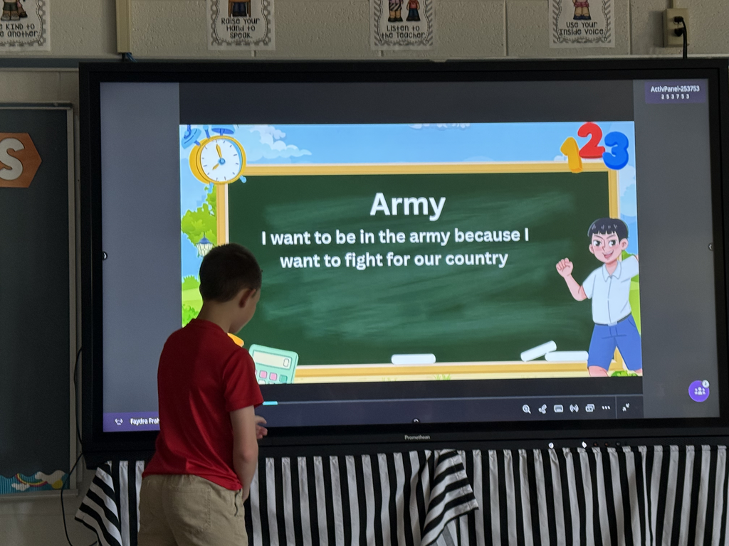 Student sharing about being in the army.