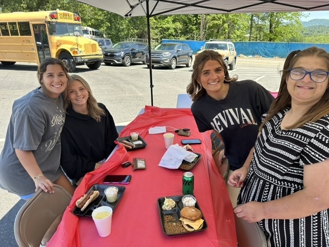 FHS Senior Cookout 