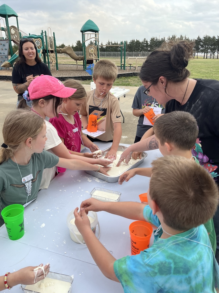 MES STEM Night- Oobleck Station