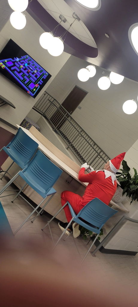 Elf on the shelf playing pac man