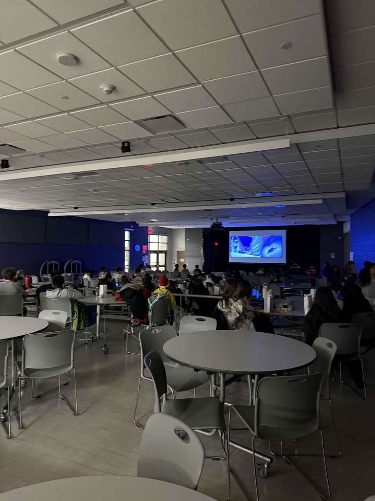 students watching the grinch