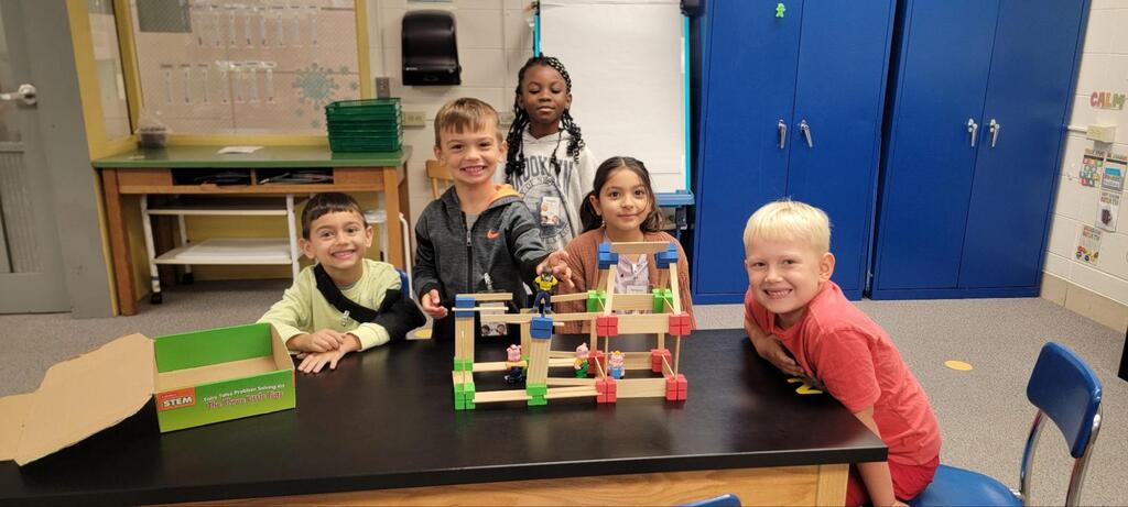 students built structures in science class similar to the story of the three little pigs