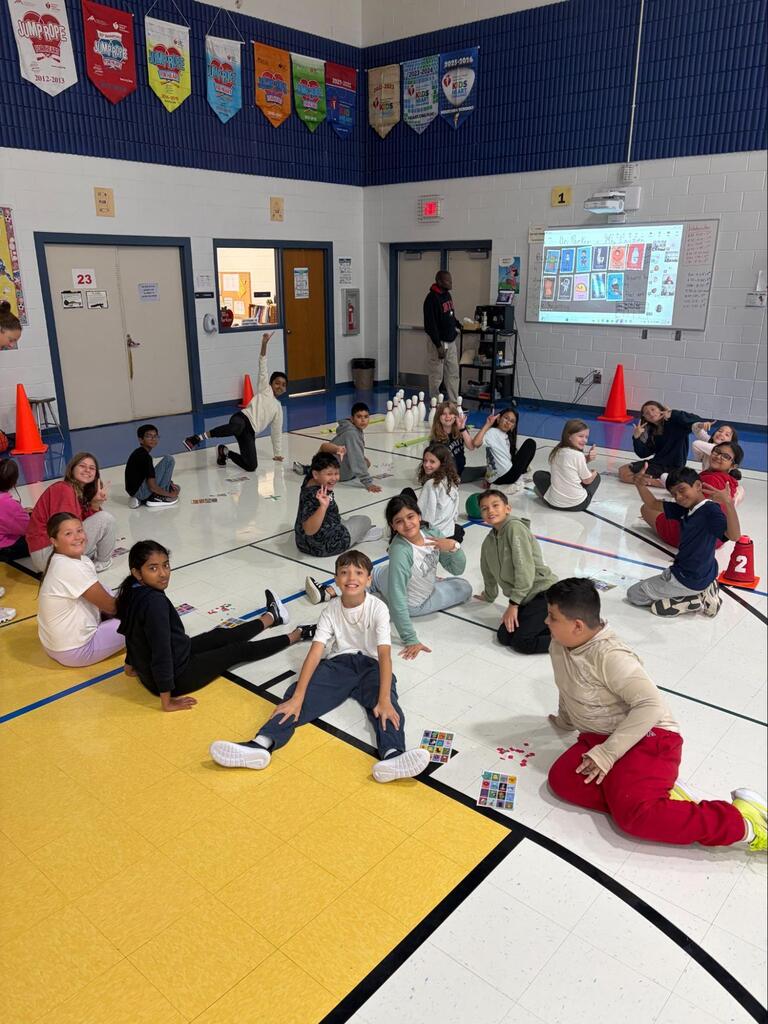 students at hispanic heritage event
