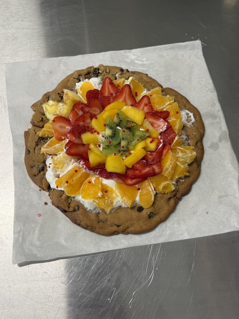 Fruit pizza