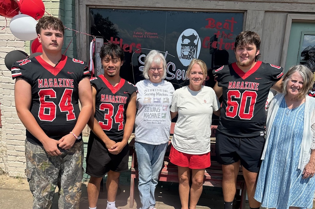 Homecoming Window Decorations