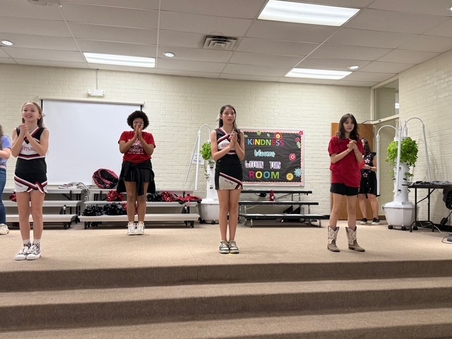 Elementary Cheerleaders