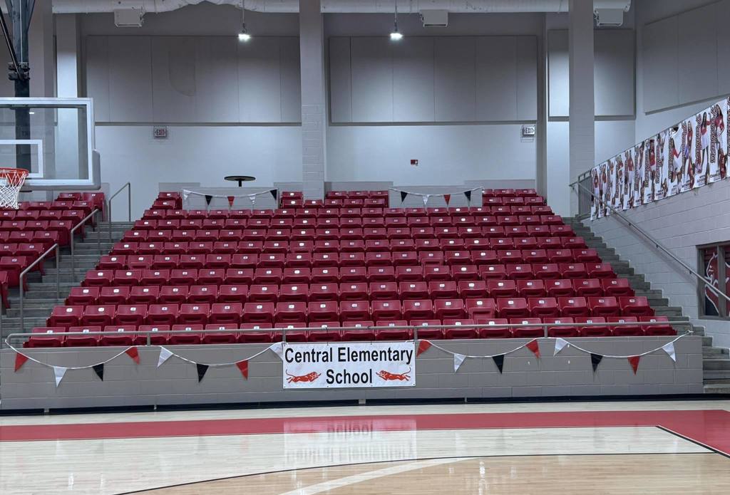 Central Goes to the Basketball Game