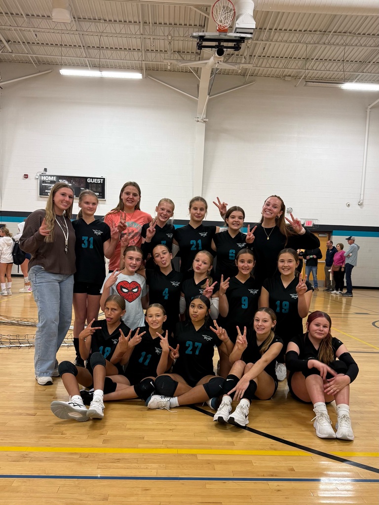 7th grade volleyball players