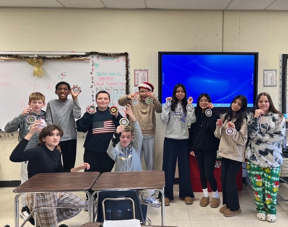 Middle School Students Spread Cheer Through Service Project