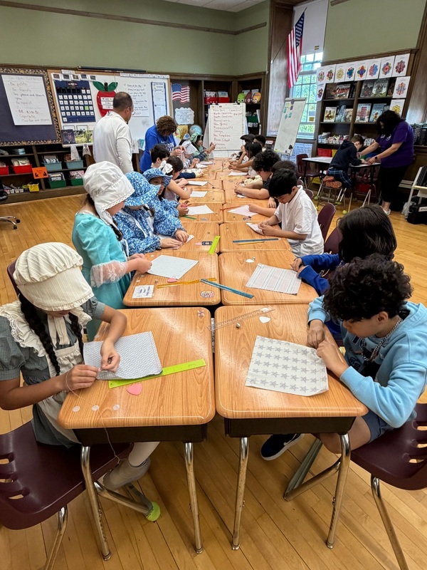 Lakeview Fourth Graders Bring Colonial History to Life