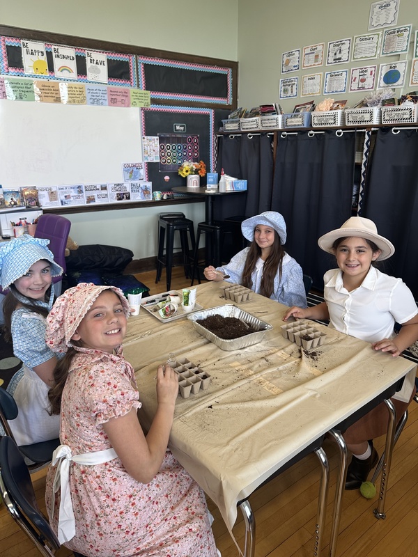 Lakeview Fourth Graders Bring Colonial History to Life
