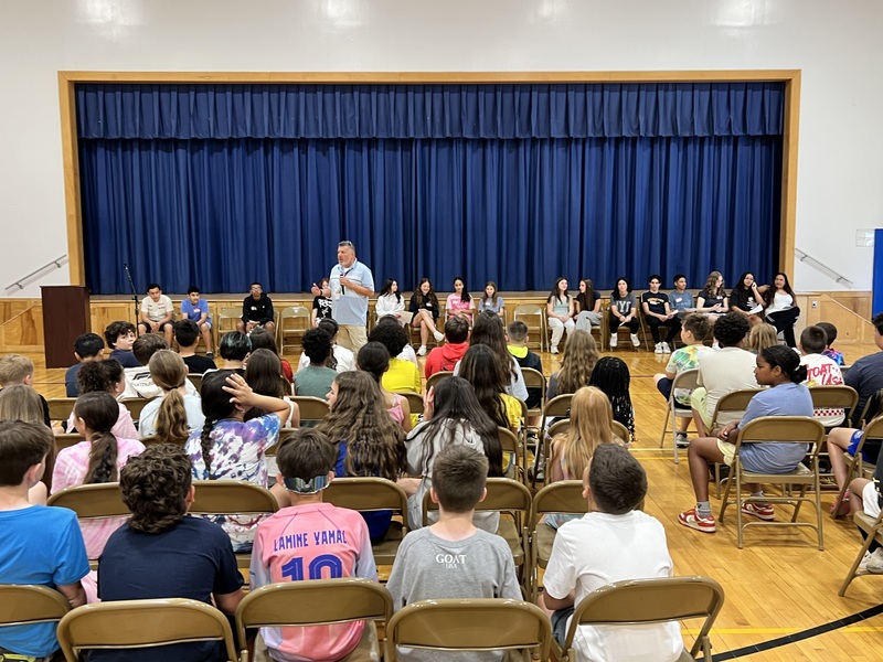 Mahopac Eighth Grade Ambassadors Welcome Future Middle School Students