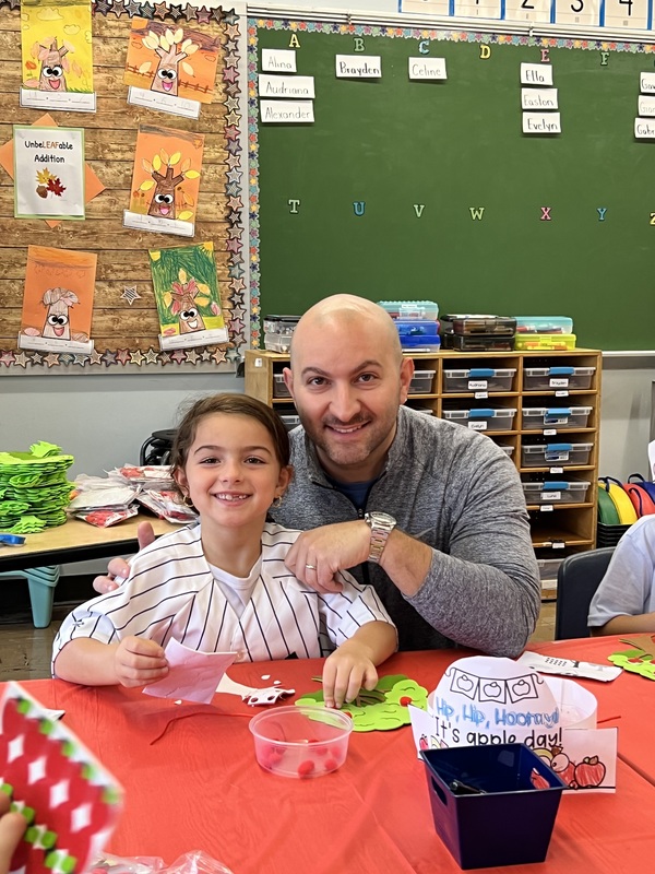 Lakeview First Graders Celebrate Apple Day
