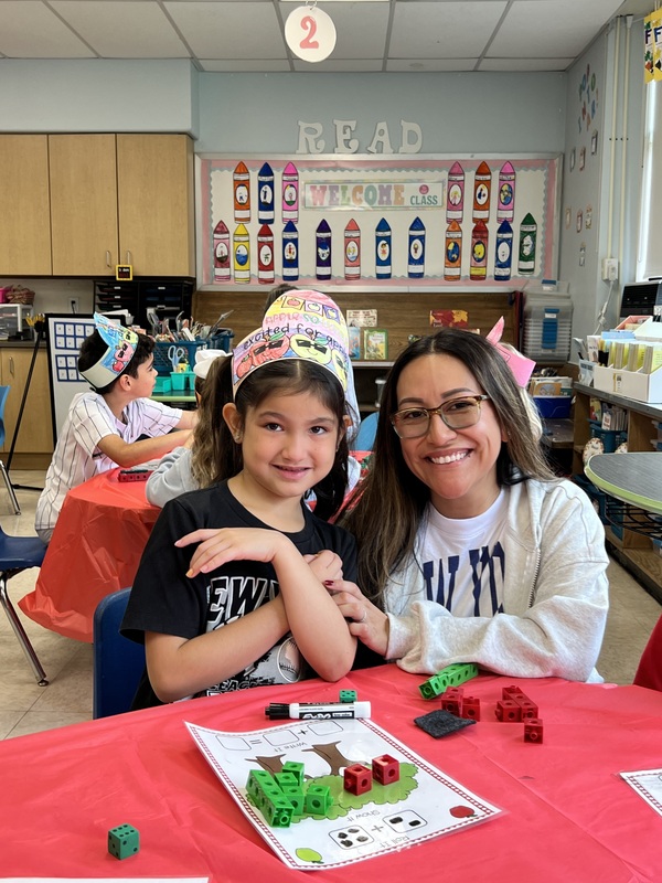 Lakeview First Graders Celebrate Apple Day