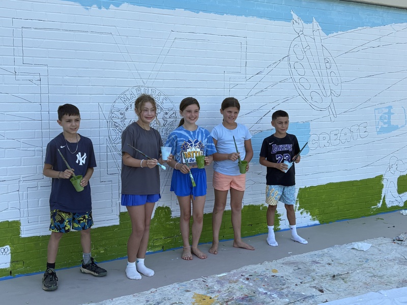 Austin Road Students, PTO Bring Colorful Mural to Life