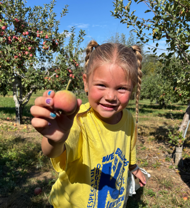 Outhouse Orchards Apple Picking