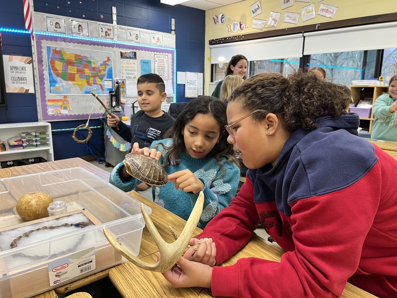 Fulmar Road Fourth Graders Explore Native American History