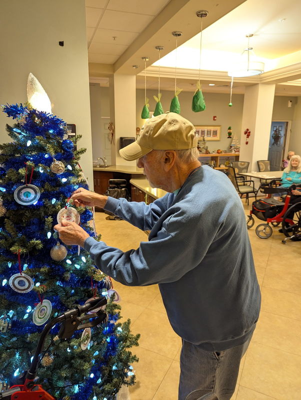 Middle School Students Spread Cheer Through Service Project