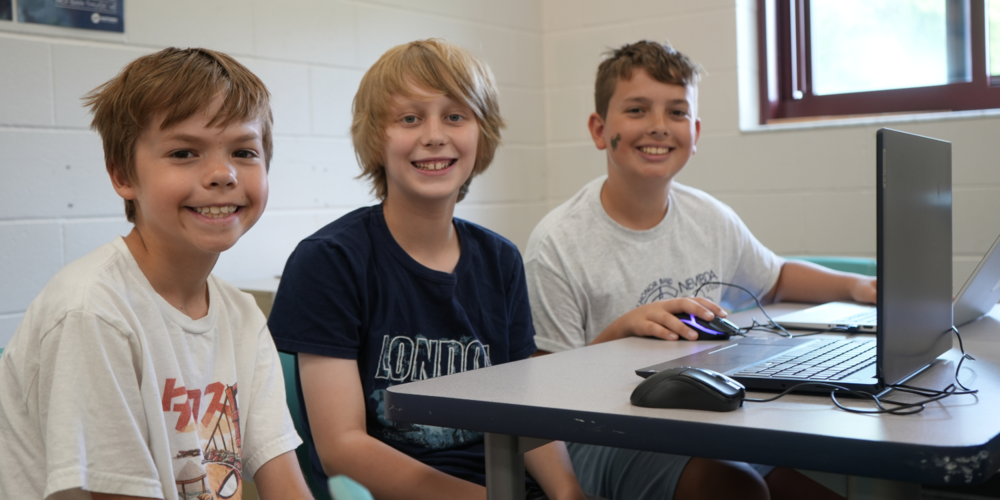 Students in Summer Esports Camp