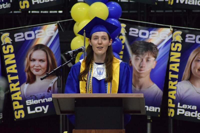 val at podium