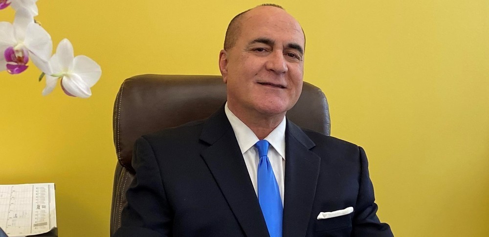 Dr. Reza Namin