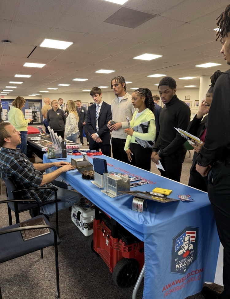 jag students communicating