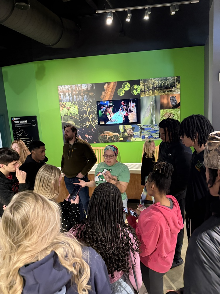 jag students at an exhibit 