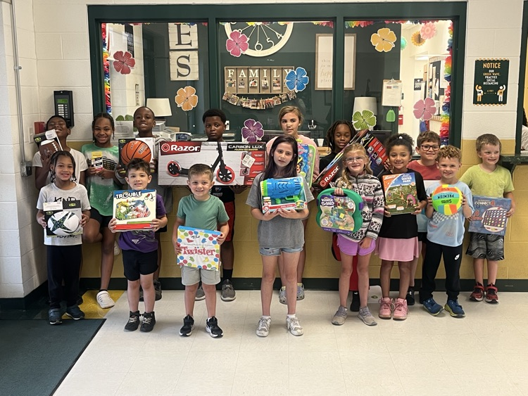 Perfect attendance prize winners for this week